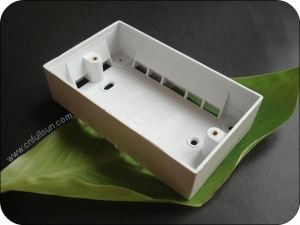 PVC elektros dėžutė savarankiškai gesinimo dviguba gauja